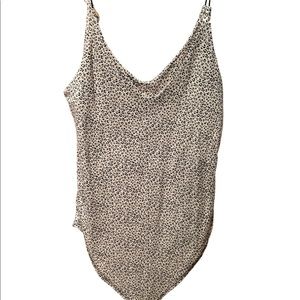 ✨ 3 items for 15% off bundle ✨ Gaze leopard print jumper tank top